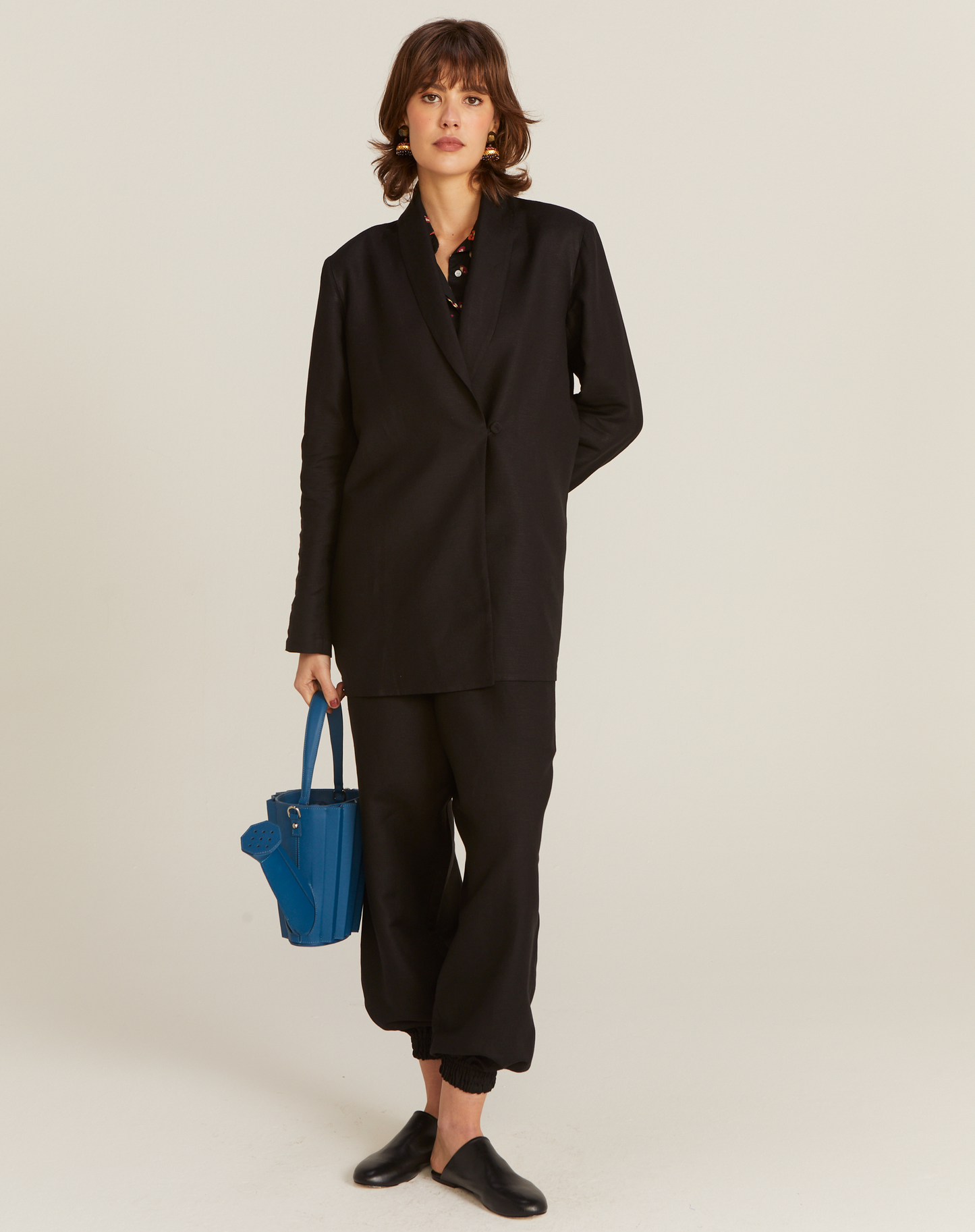 Blazer Stella Linho com Botão Preto