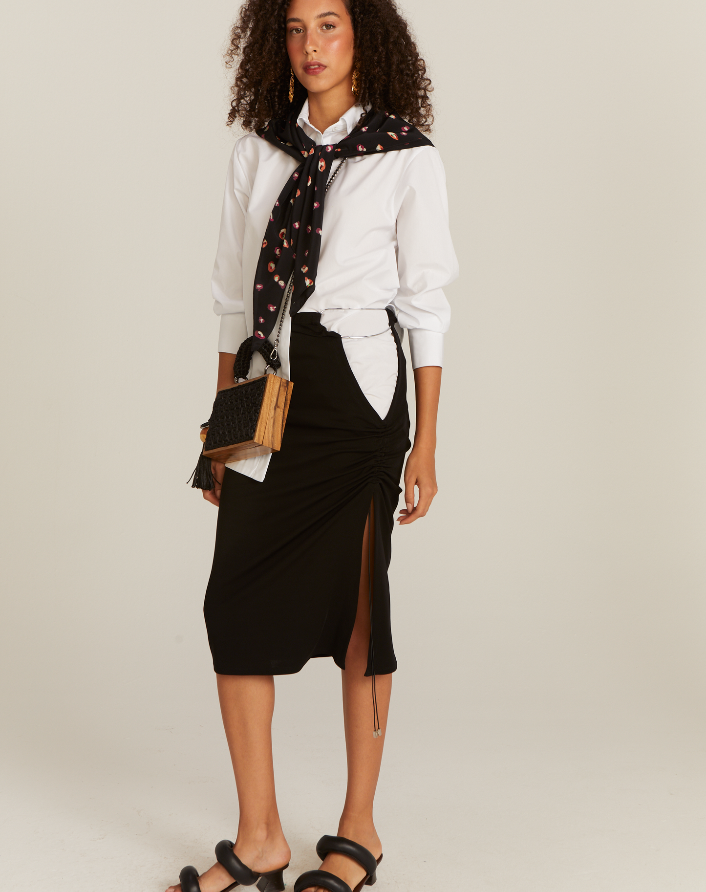 Saia Midi Barely There Preta com Metal Lateral
