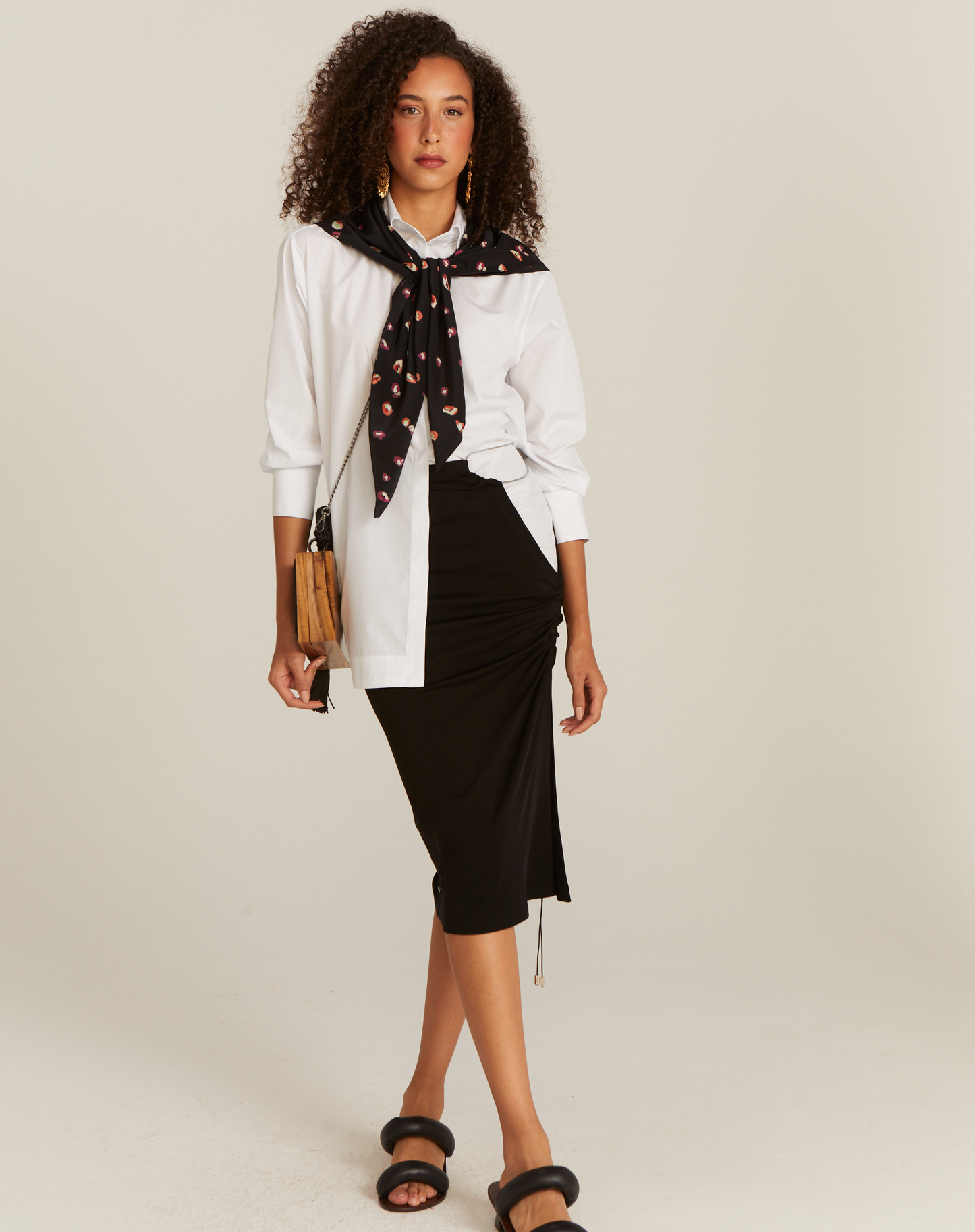 Saia Midi Barely There Preta com Metal Lateral