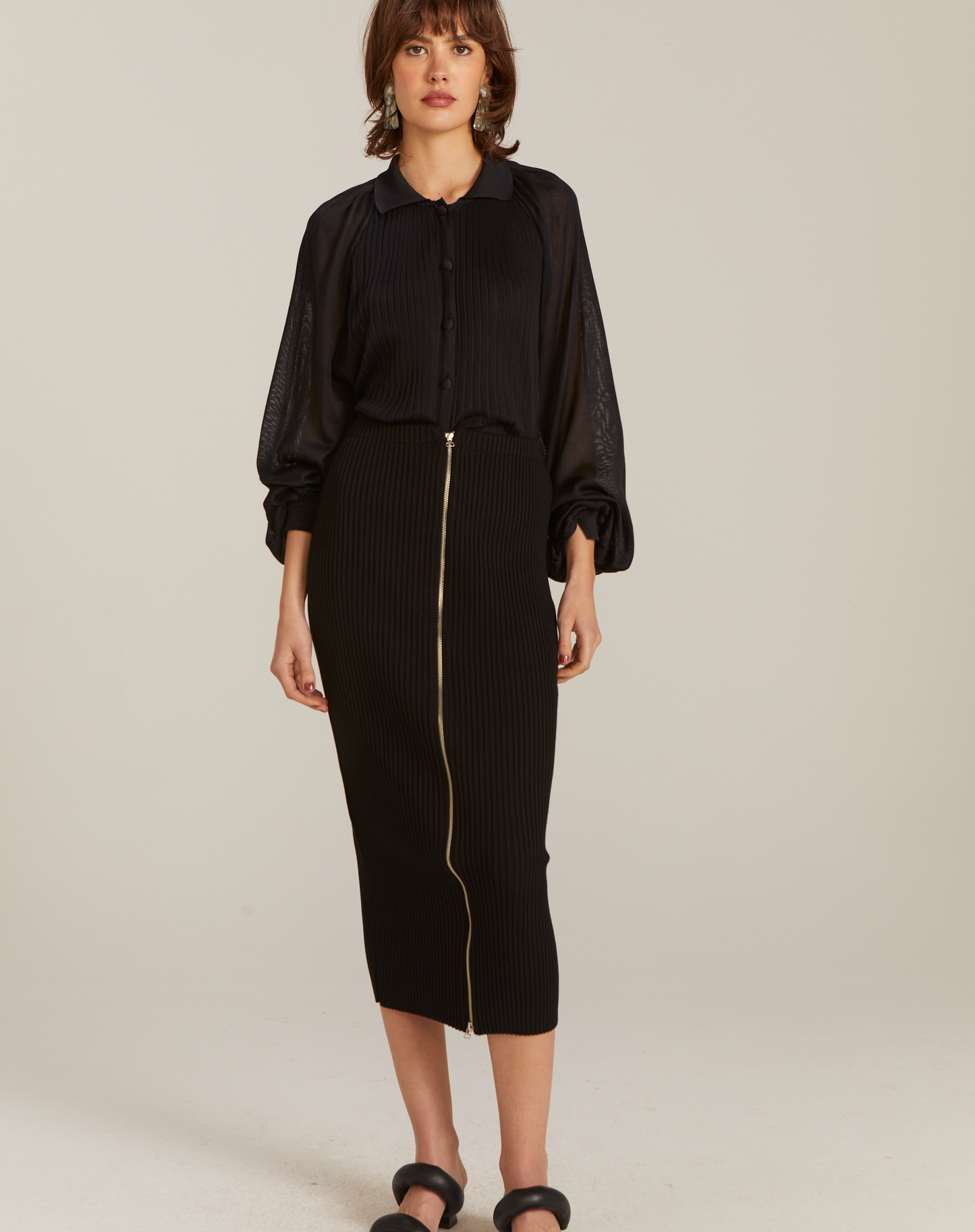 Saia Naomi Midi em Tricot com Zíper Preta