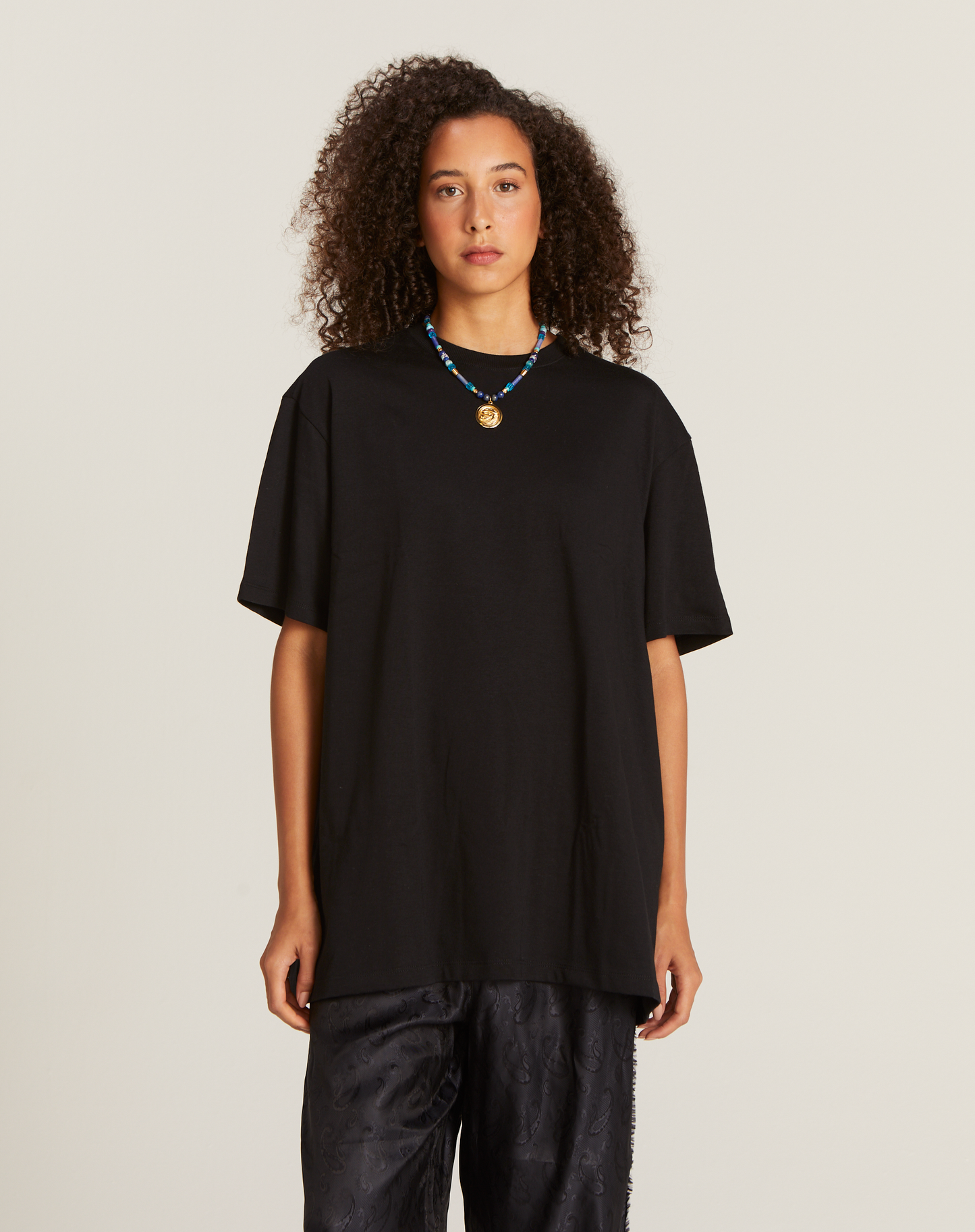 T-shirt Basic Oversized em Algodão Preta Tamanho único