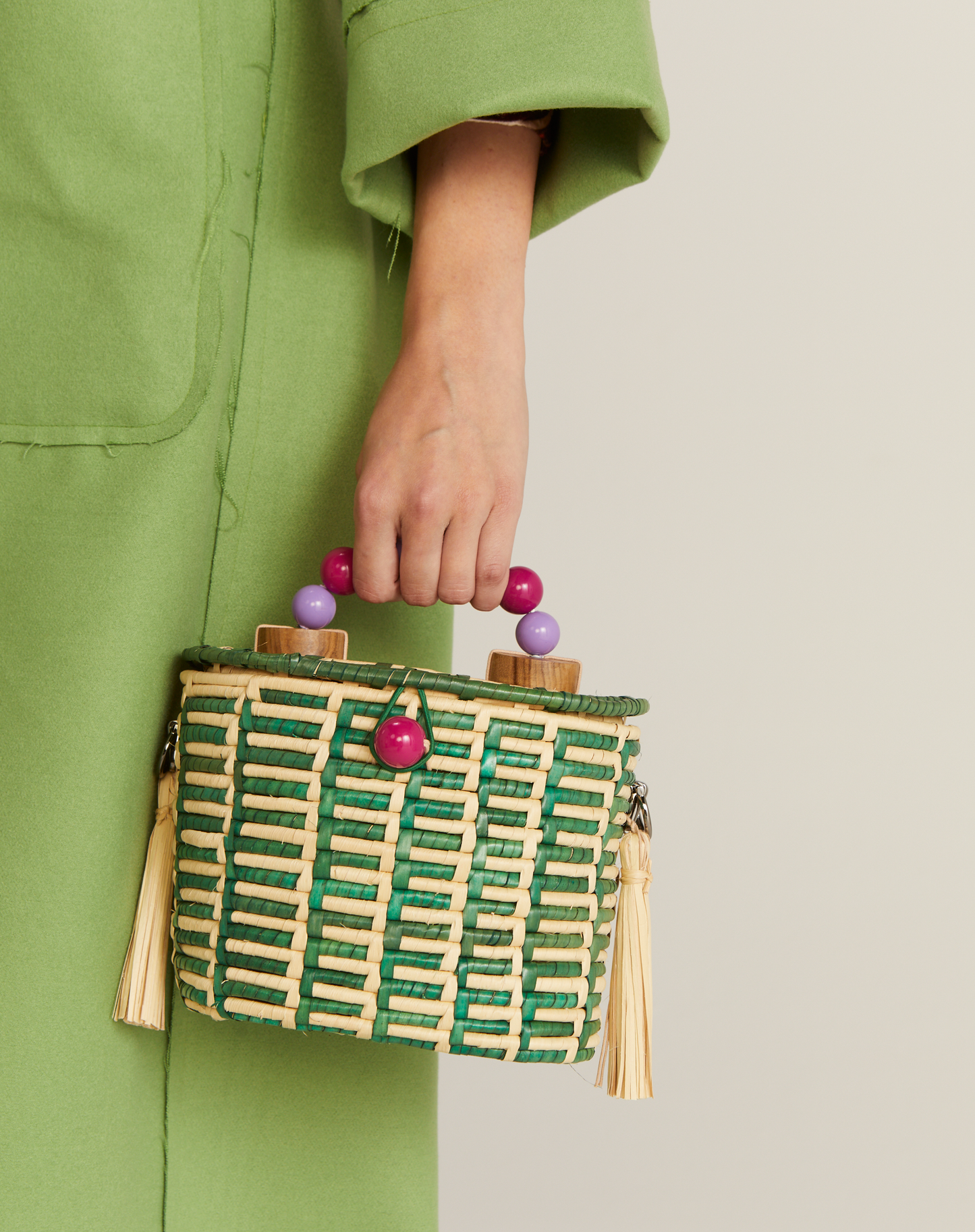 Bolsa Basket Jirau de Mão Alça Bolinha Verde