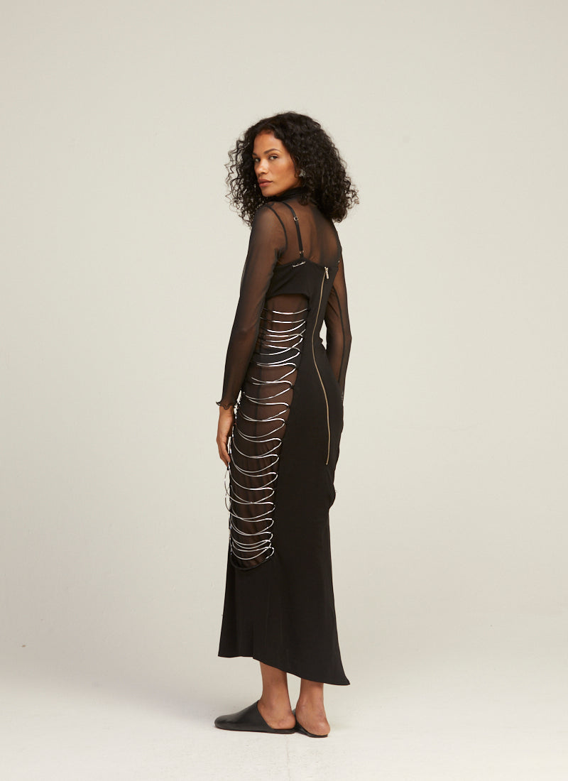 Vestido Metal Moldura