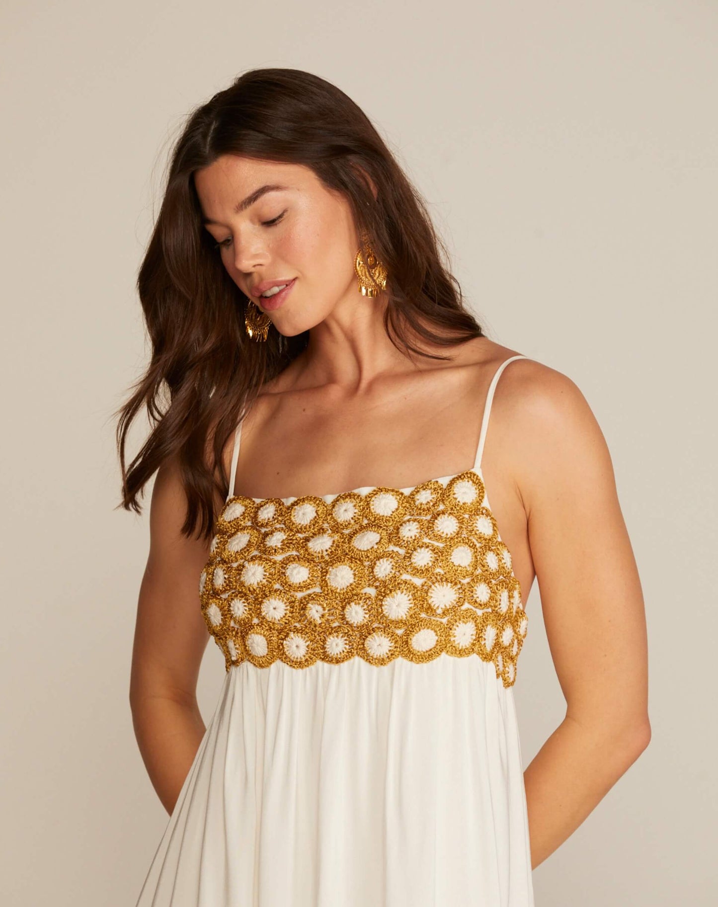 Vestido Decote Reto Ciclos