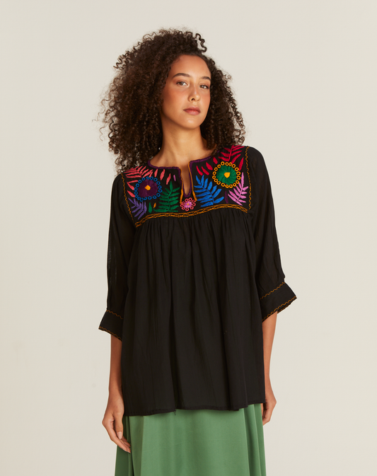 Blusa Bata Bordado Colorido México Preta