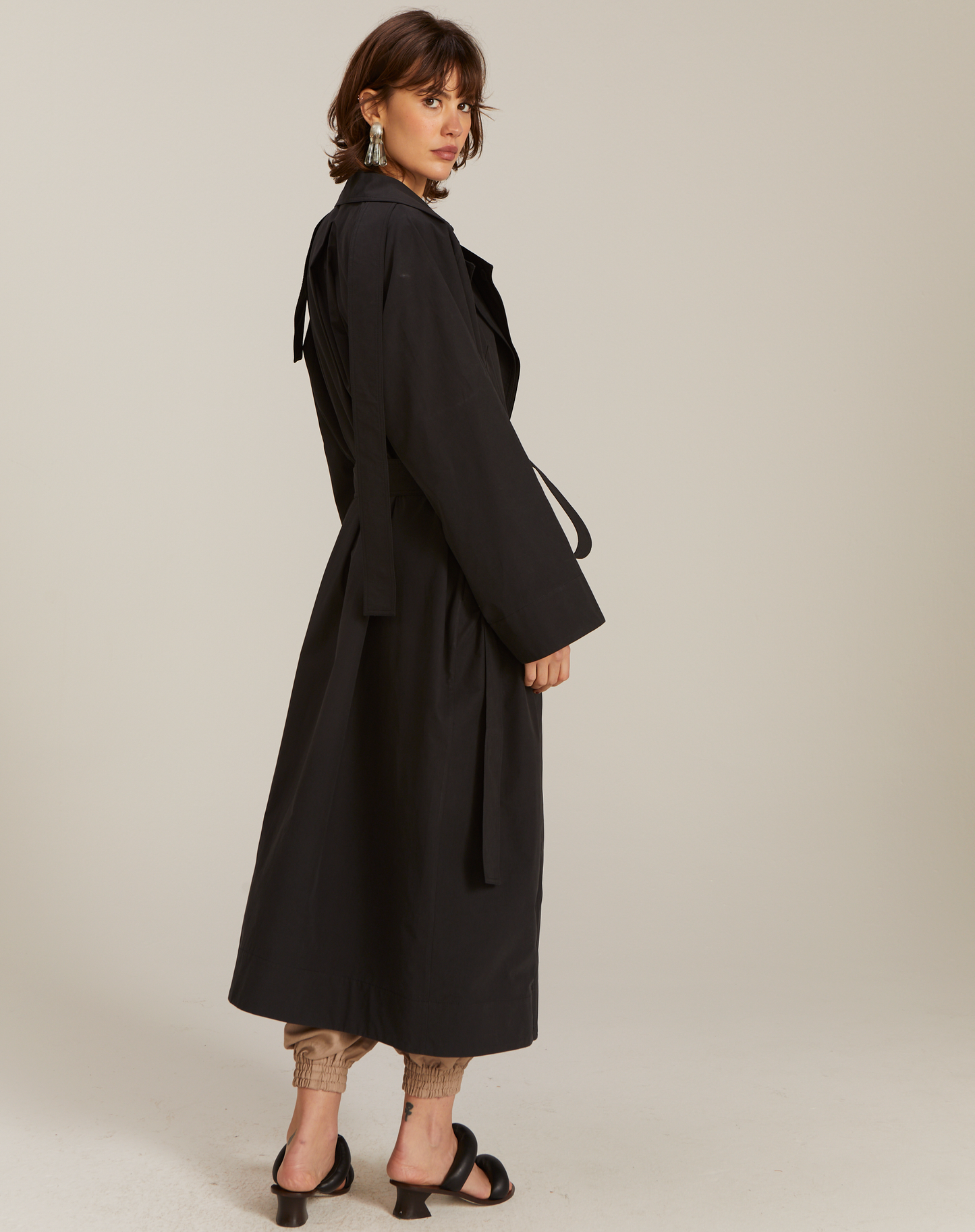 Casaco Trench Rhouda Preto Longo