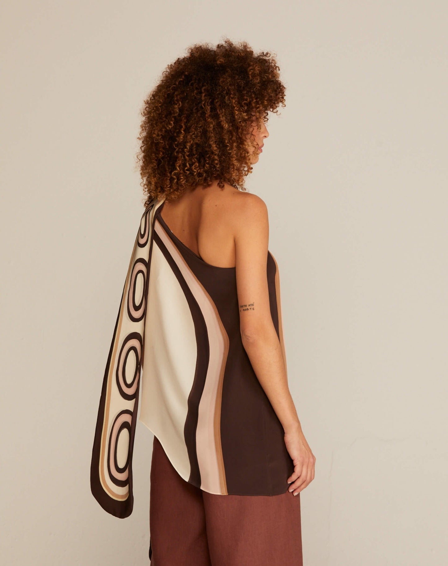 Blusa Lenço de Seda