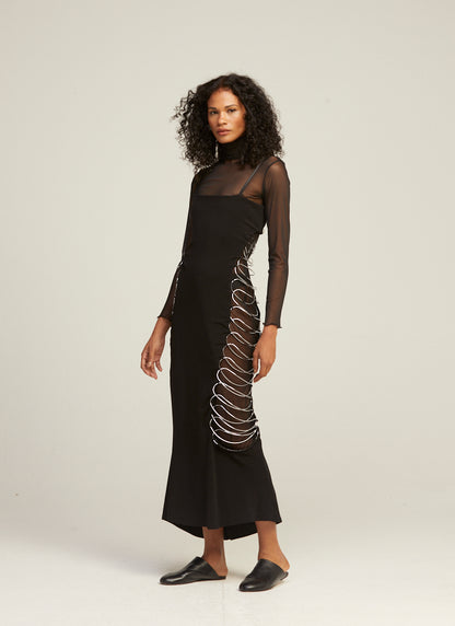 Vestido Metal Moldura