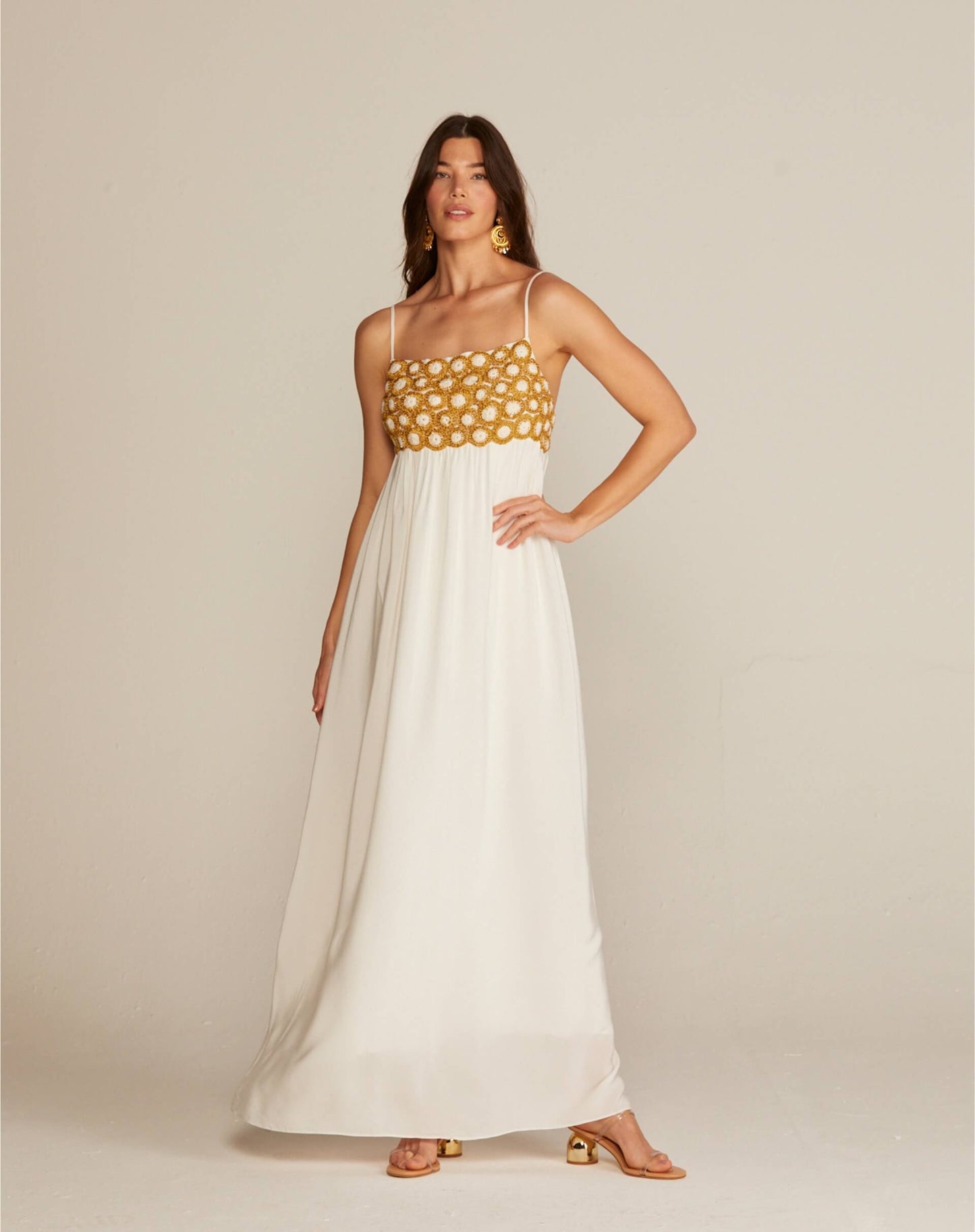 Vestido Decote Reto Ciclos